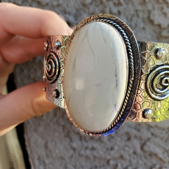 New Huge Lemon Chrysoprase 925 Silver Cuff Bracelet. - Picture 5 of 16